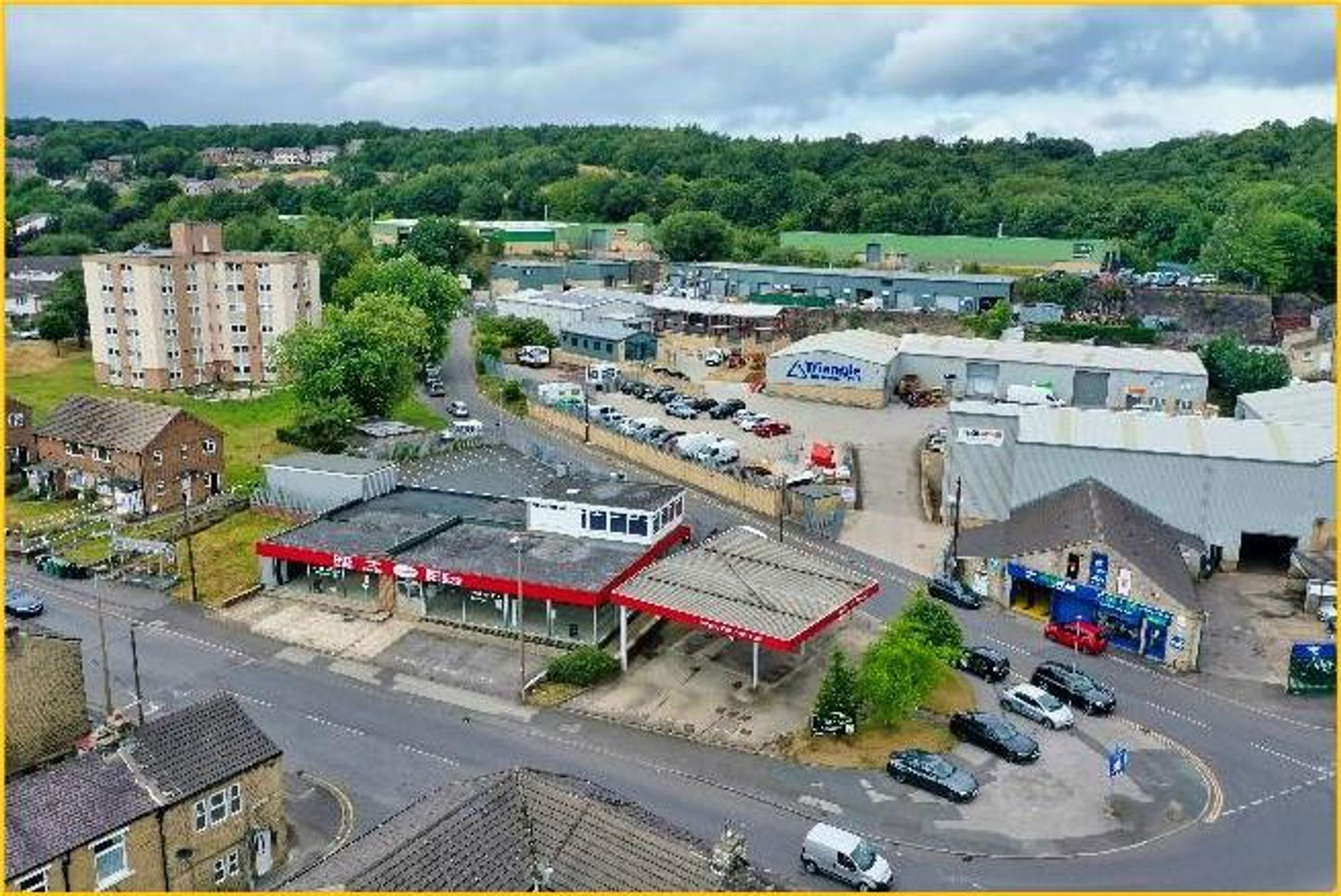 To Let The Triangle, Paddock, Huddersfield PropList