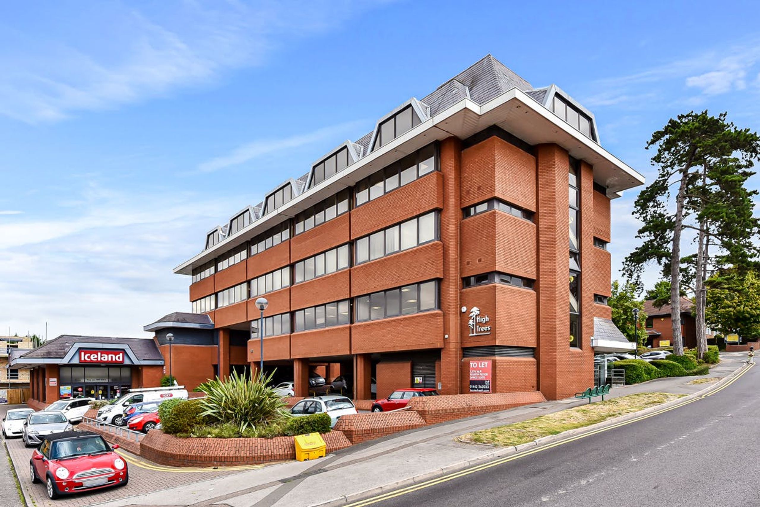 To Let 4th Floor, Hightrees, Hillfield Road, Hemel Hempstead, HP2 4AA