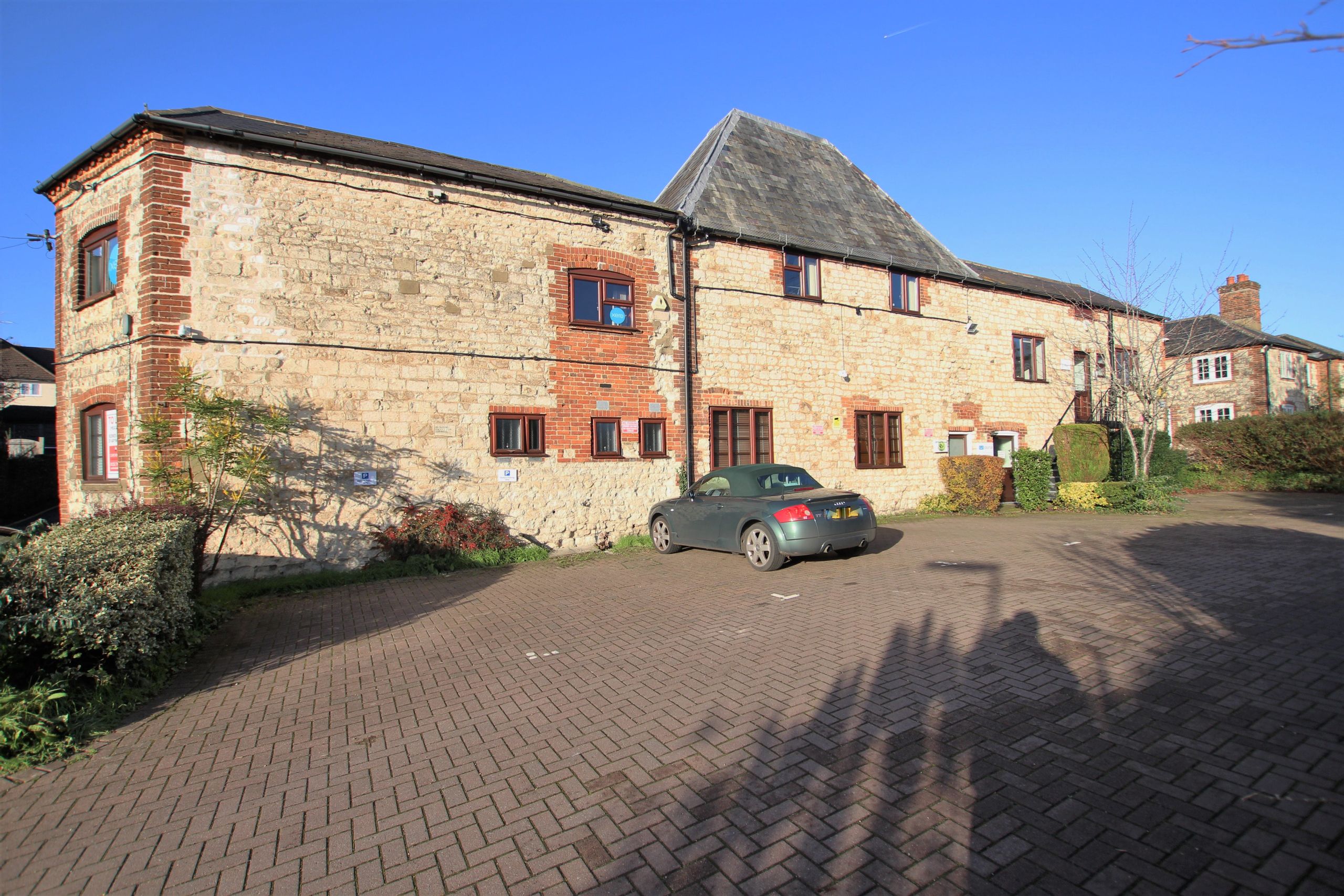 To Let 5 Mead Lane, Farnham, GU9 7DY PropList