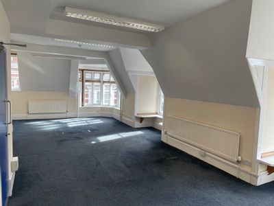 Property Image for 32 St. Thomas Street, Winchester, Hampshire, SO23 9HJ
