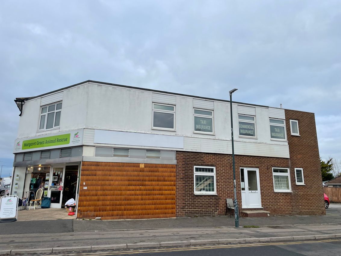 To Let First Floor, 1551 Wimborne Road, Bournemouth, Dorset, BH10 7AZ