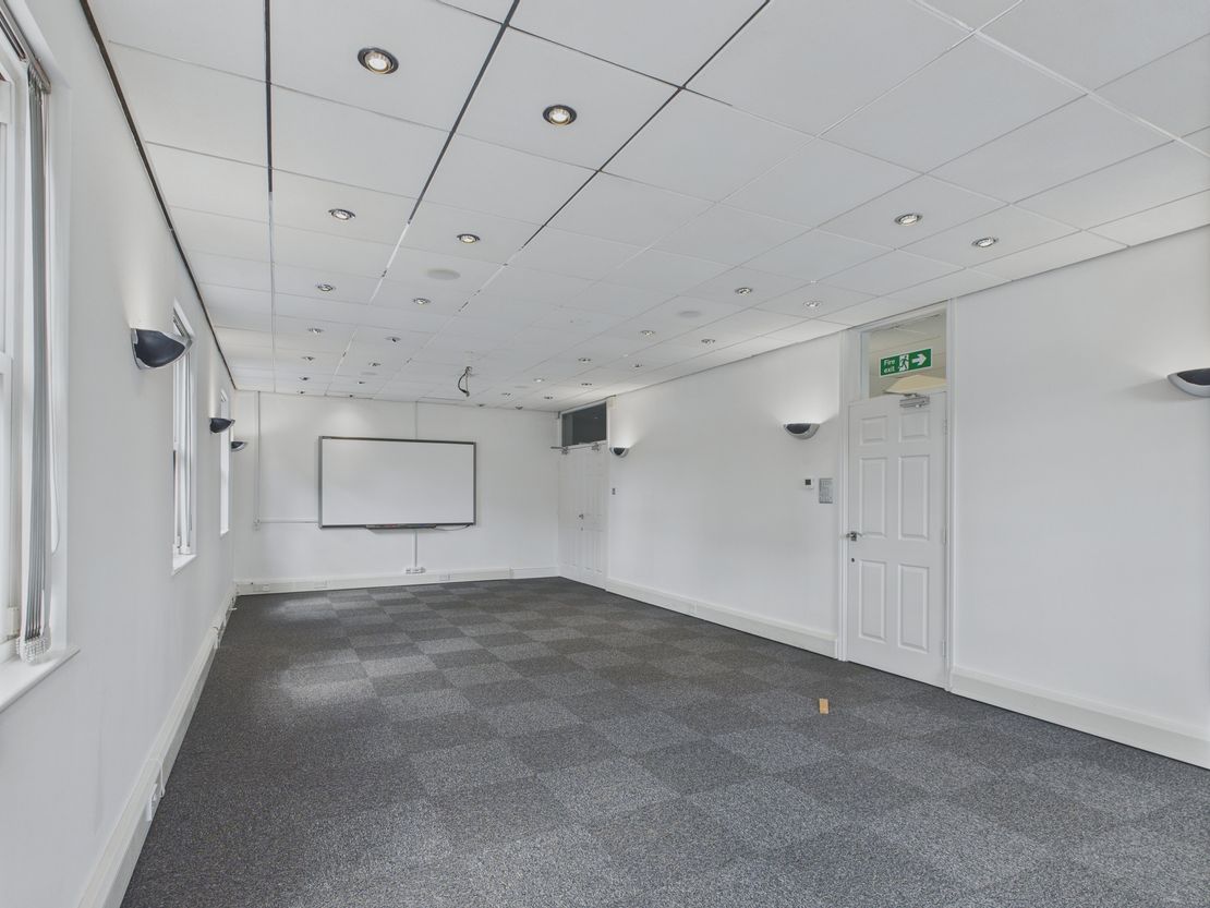 Chowley 1 Chowley Oak Business Park, A41 Bolesworth Tattenhall, Chowley Oak Lane, Chester, Chester, Cheshire, CH3 9GA