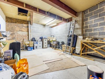 Property Image for 45 Stodman Street | Newark upon Trent| Nottinghamshire | NG24 1AW