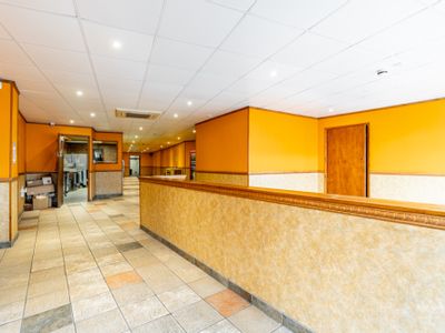 Property Image for 45 Stodman Street | Newark upon Trent| Nottinghamshire | NG24 1AW