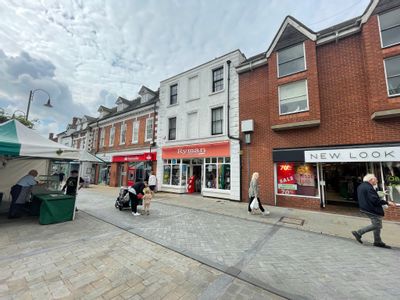 Property Image for 95 High Street, Bromsgrove, Worcestershire, B61 8AQ
