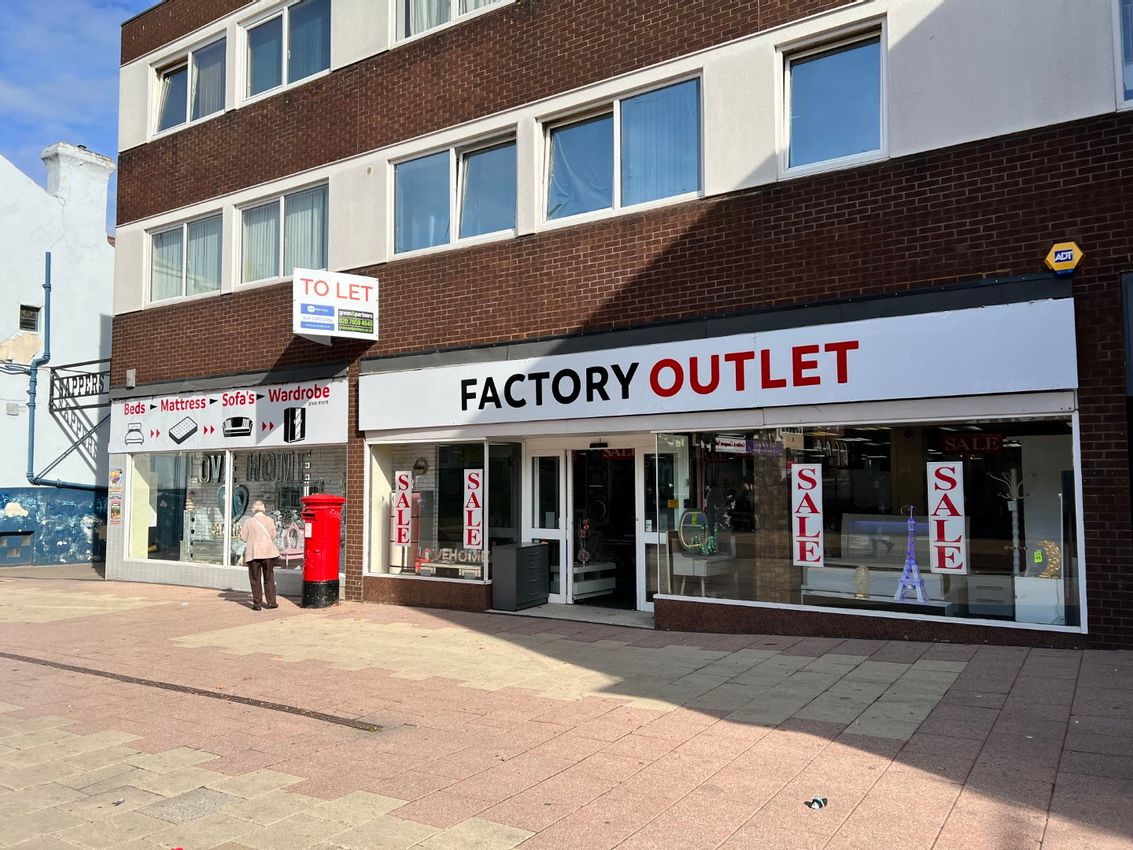 To Let 124 High Street, Gillingham, Kent, ME7 1AU PropList