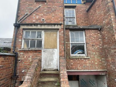 Property Image for 1 Kingsley Gardens, Northampton, East Midlands, NN2 7BW