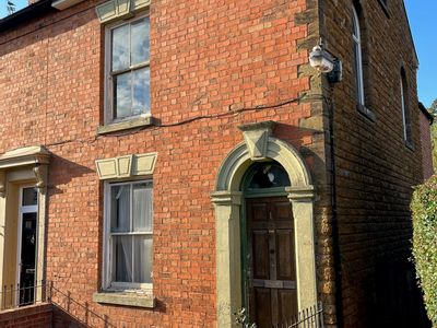 Property Image for 1 Kingsley Gardens, Northampton, East Midlands, NN2 7BW