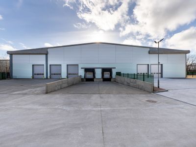 Property Image for Unit 7, Lonebarn Link, Springfield Business Park, Chelmsford, Essex, CM2 5AR