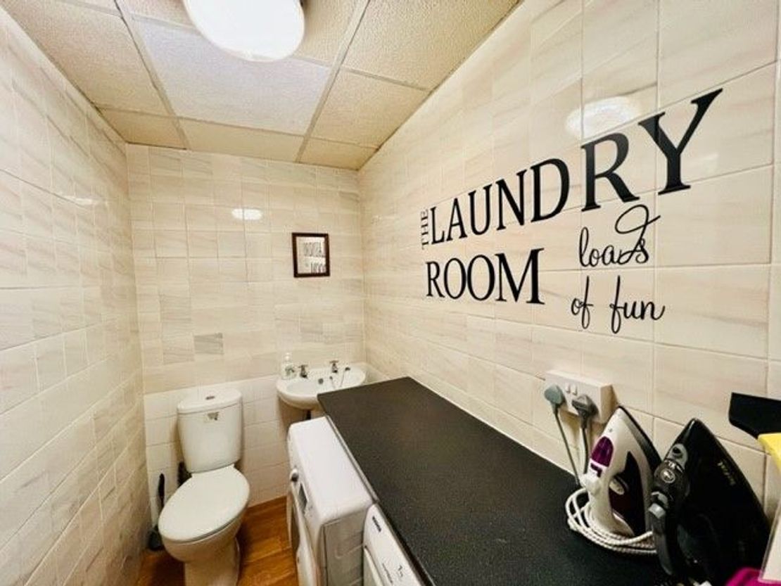 Woodfield Lodge Apartments, 28 Woodfield Road, Blackpool, FY1