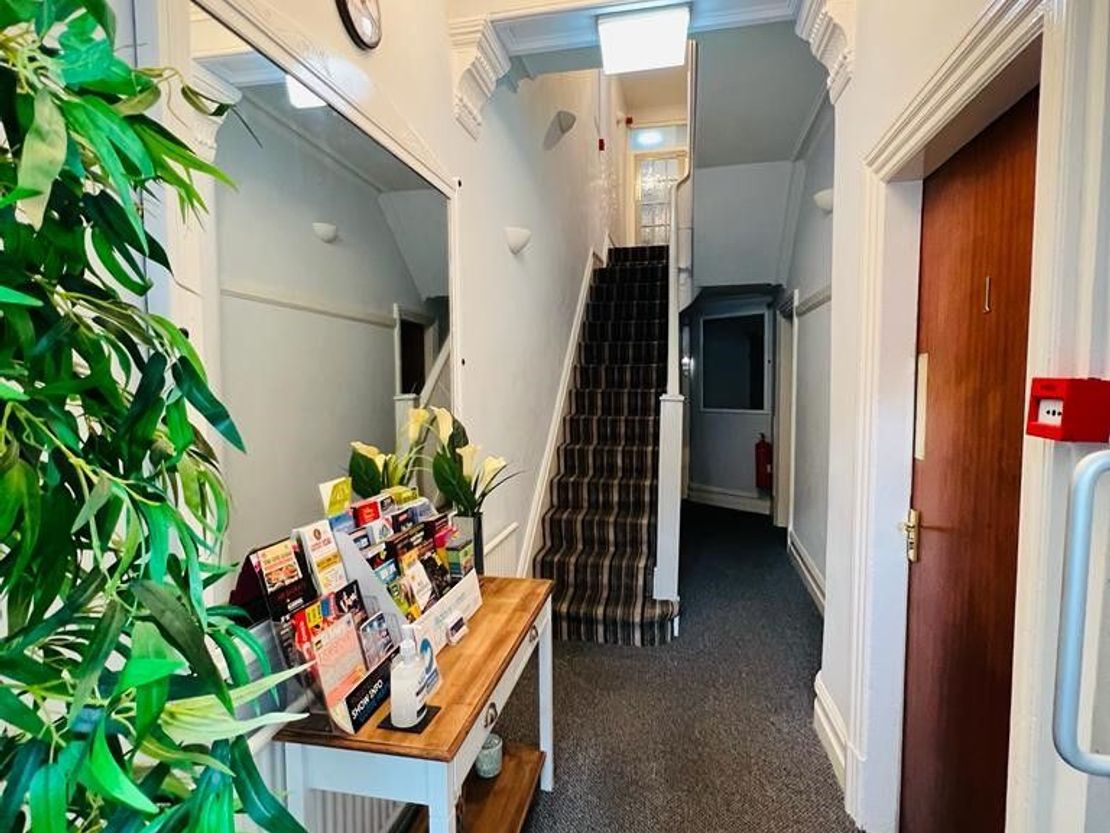 Woodfield Lodge Apartments, 28 Woodfield Road, Blackpool, FY1