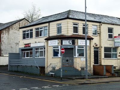 Property Image for 125 Wellington Road South, Stockport, Cheshire, SK1 3TS