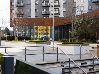Property Image for Centenary Quay, Centenary Plaza, Southampton, Hampshire, SO19 9UE