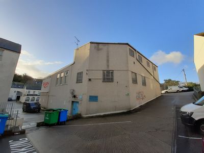 Property Image for 4 Berkeley Vale, Falmouth, Cornwall, TR11 3PH