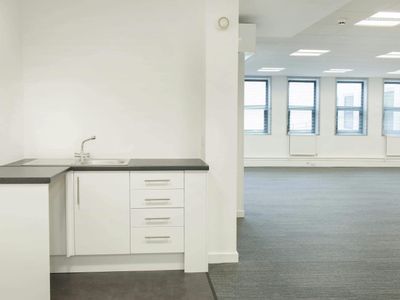 Property Image for Woodside House, Low Lane, Horsforth, Leeds, LS18 5NY