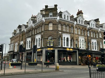Property Image for Bridge House, 1-2 Station Bridge, Harrogate, HG1 1SS