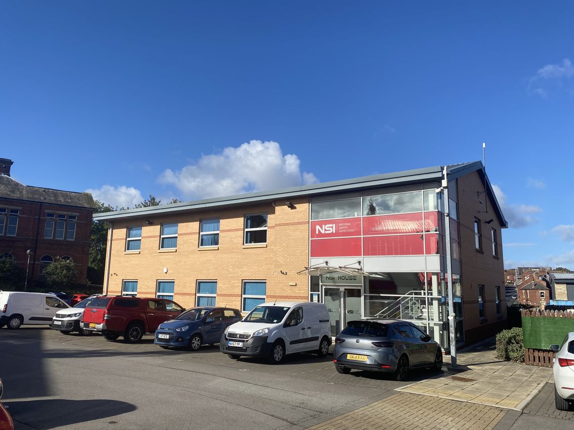 To Let 3 Armley Court, Armley Road, Armley, Leeds, LS12 2LB PropList