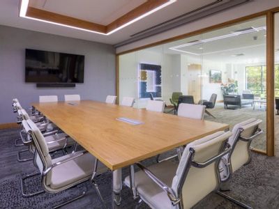Property Image for 2 Park Lane, Leeds, LS3 1ES