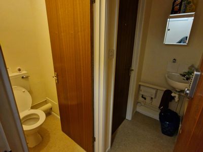 Property Image for 113A London Road, Waterlooville, PO7 7DZ