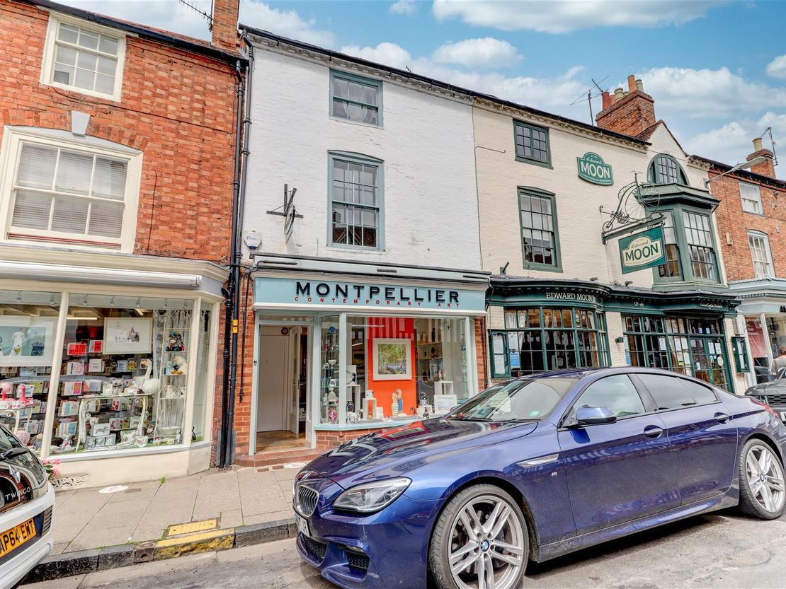 CHAPEL STREET, STRATFORD UPON AVON