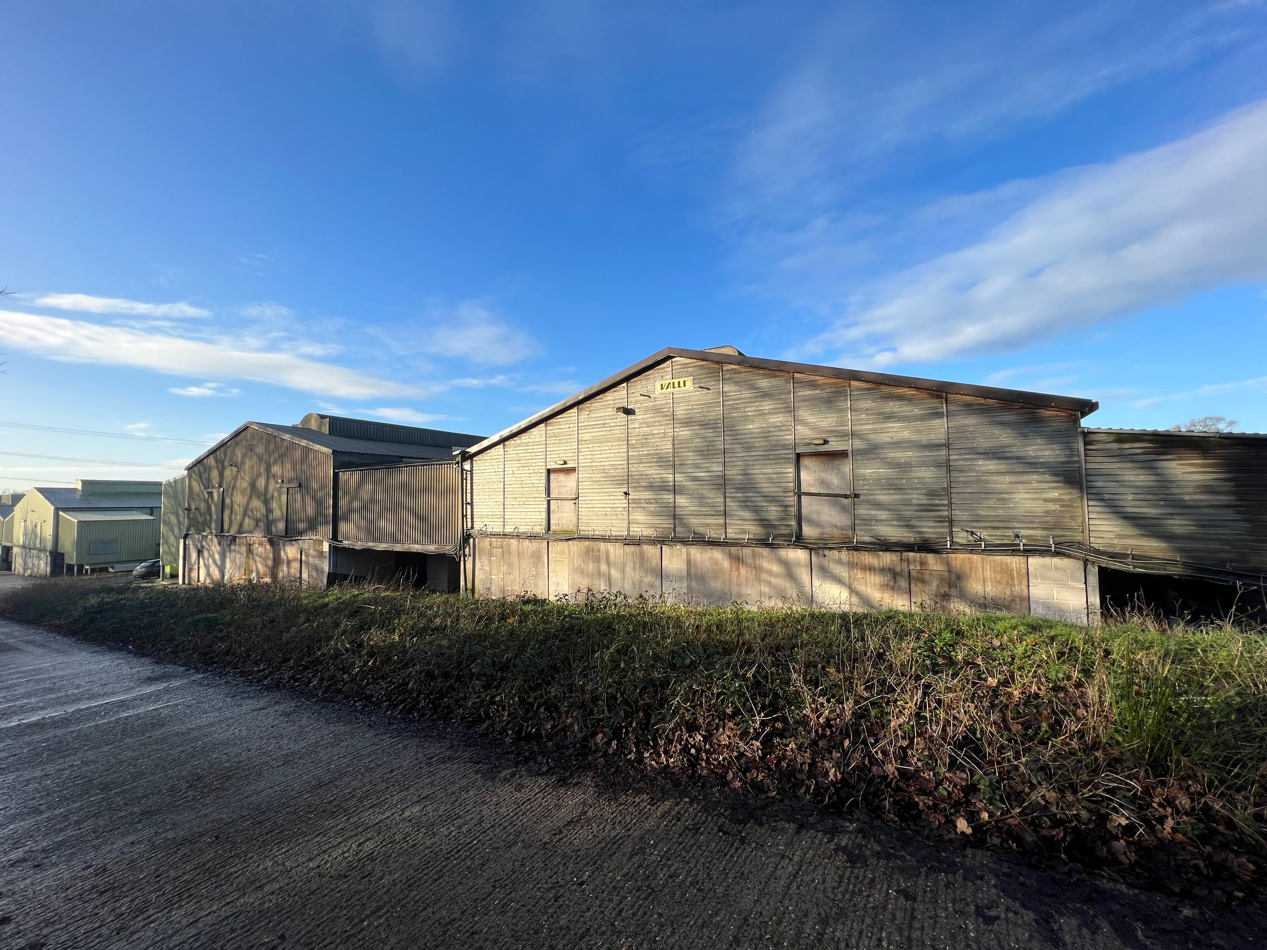 To Let Units 10 11 Orchard Farm, Emms Lane, Brooks Green, Horsham