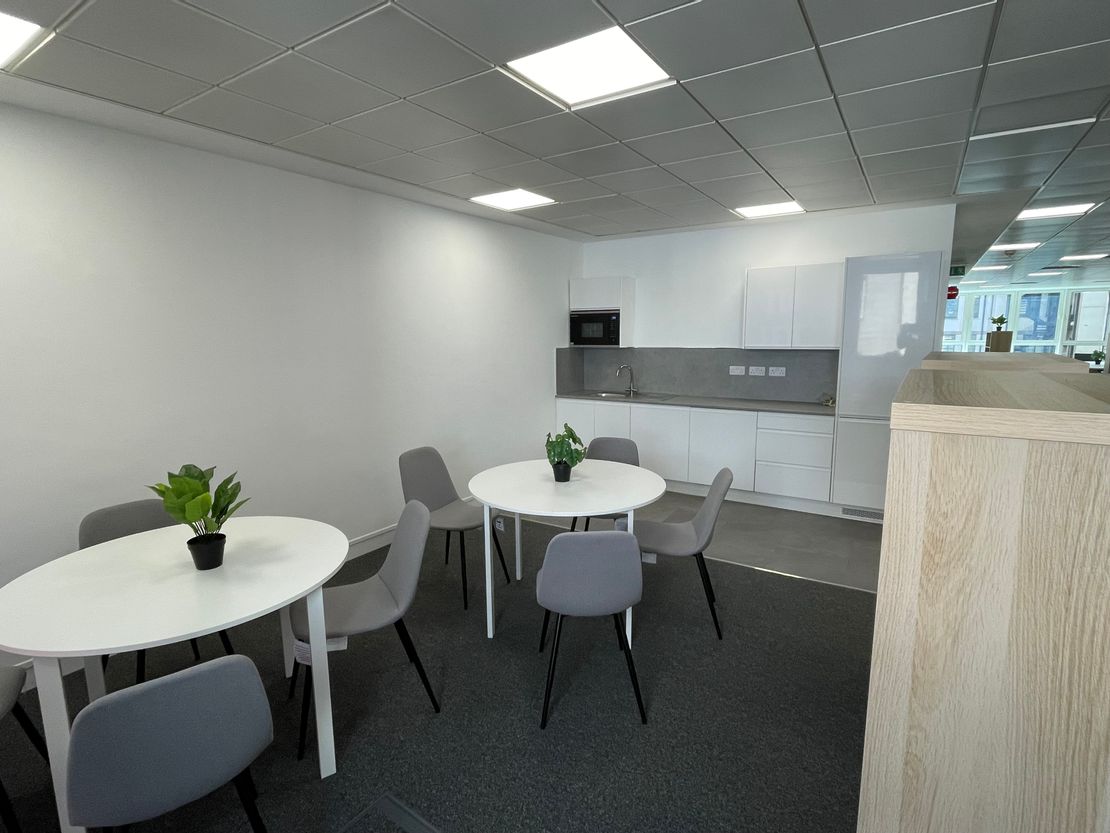 43 London Wall, London, Greater London, EC2M 5TF