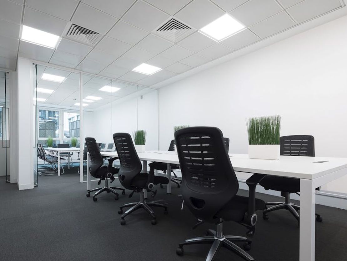 43 London Wall, London, Greater London, EC2M 5TF