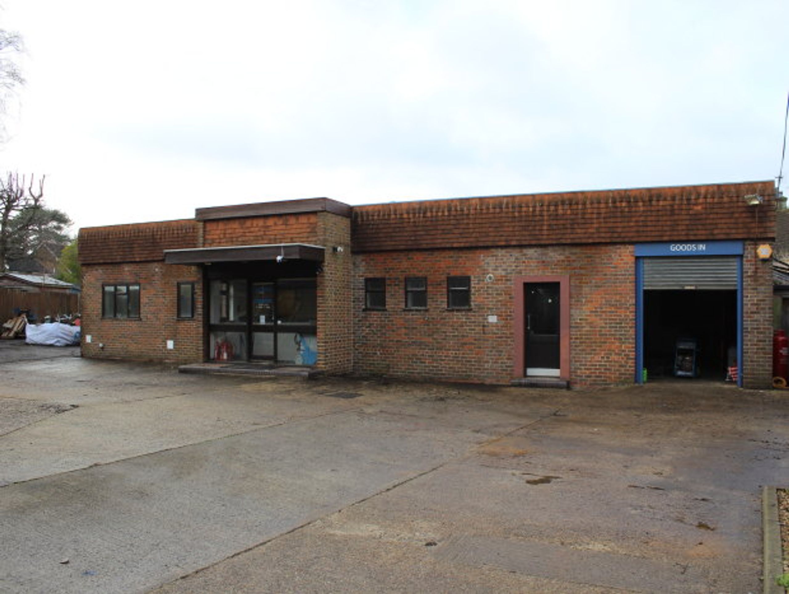 For Sale Unit 7A Littlehaven Lane, Horsham, West Sussex, RH12 4JF