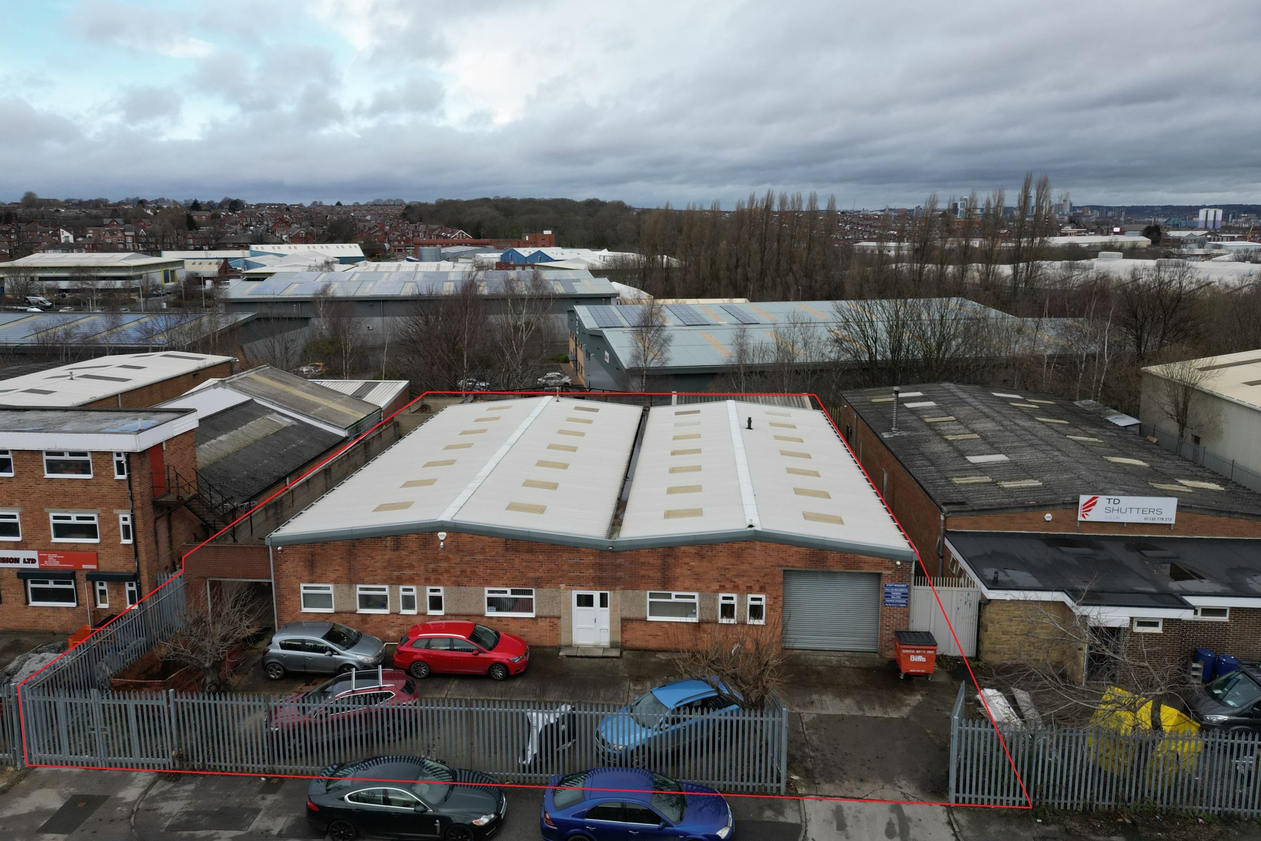 For Sale: Westland Square, Beeston, Leeds, West Yorkshire, LS11 5SS ...