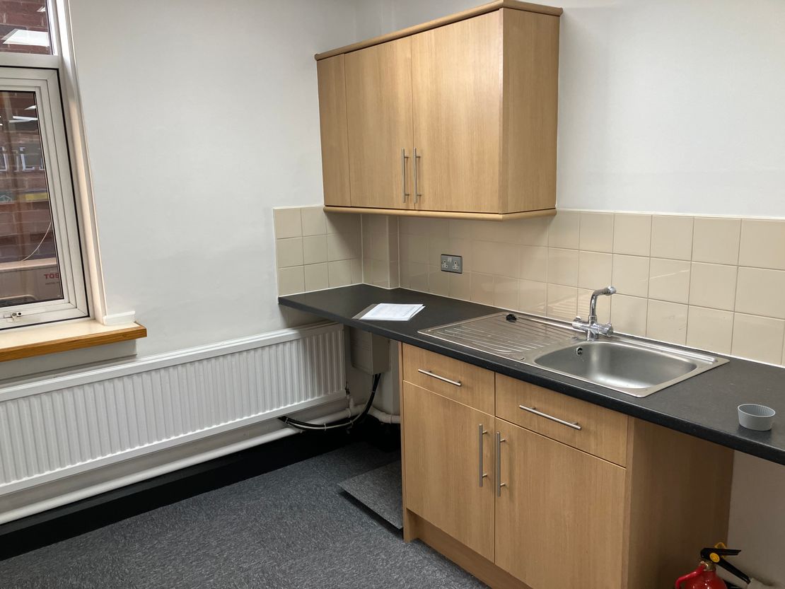 First Floor, Cross Street House, Cross Street, Wakefield, West Yorkshire, WF1 3BW