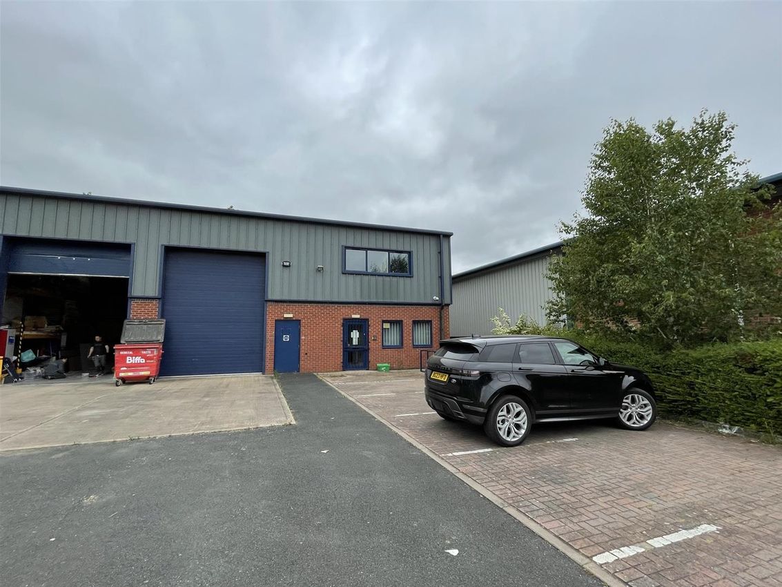 For Sale 4 Warwick Court, Hanbury Road, Stoke Prior, Bromsgrove, B60