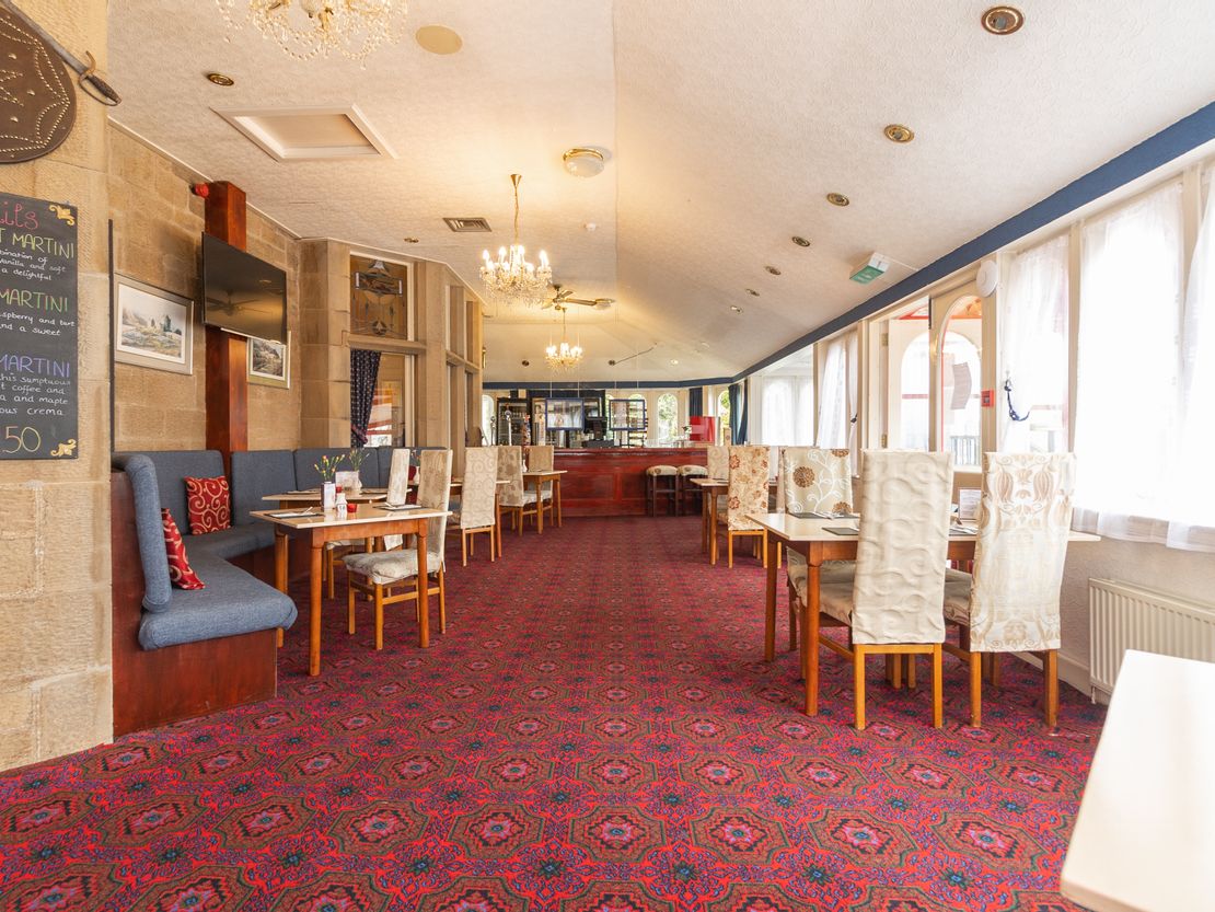 Mansfield Castle Hotel And Morangie House Hotel, Morangie Road, Tain, Highland, IV19 1PY