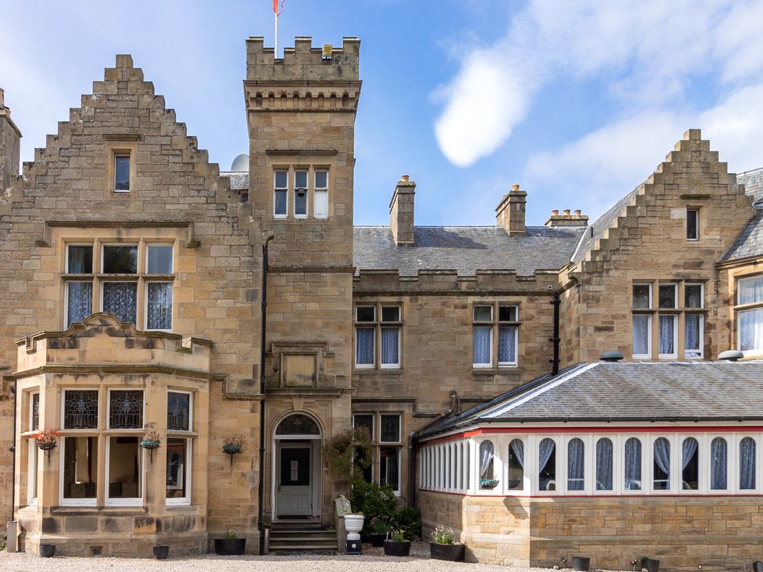 Mansfield Castle Hotel And Morangie House Hotel, Morangie Road, Tain, Highland, IV19 1PY