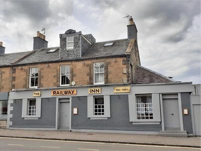 Property Image for The Railway Inn, 542, Lanark Road, Juniper Green, EH14 5EL