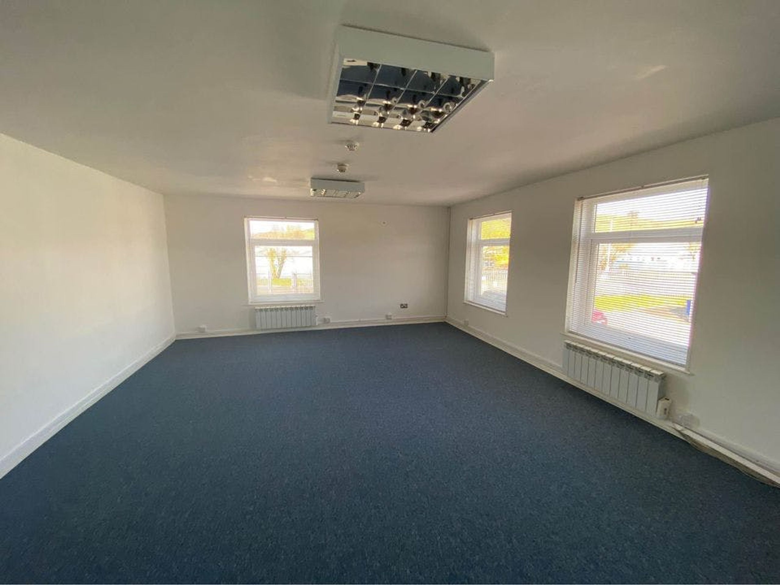 To Let Unit HR Office, Glan Yr Afon Industrial Estate, Llanbadarn Fawr, Aberystwyth, SY23 3JQ