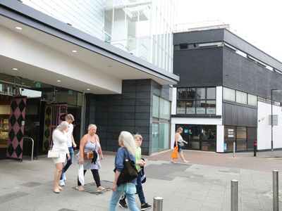 Property Image for Unit 27, The Dolphin Shopping Centre, Poole, BH15 1SZ