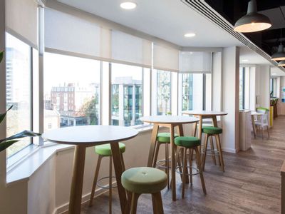 Property Image for Apex House, Calthorpe Road, Edgbaston, Birmingham, West Midlands, B15 1TR