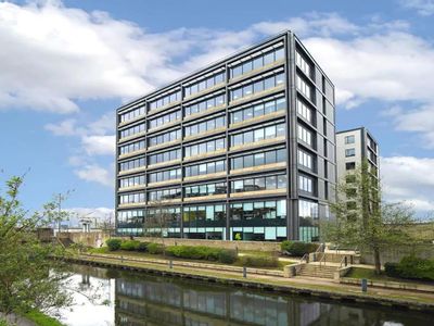 Property Image for 26 Whitehall Road, Leeds, West Yorkshire, LS12 1BE