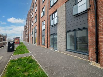 Property Image for Ocean Drive Waterfront Plaza, Edinburgh, EH6 6JJ