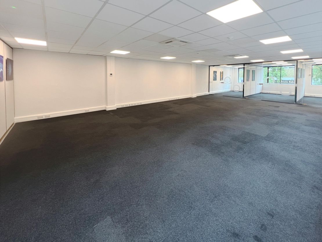 First Floor Pathtrace House, 91-93 High Street, Banstead, SM7 2NL