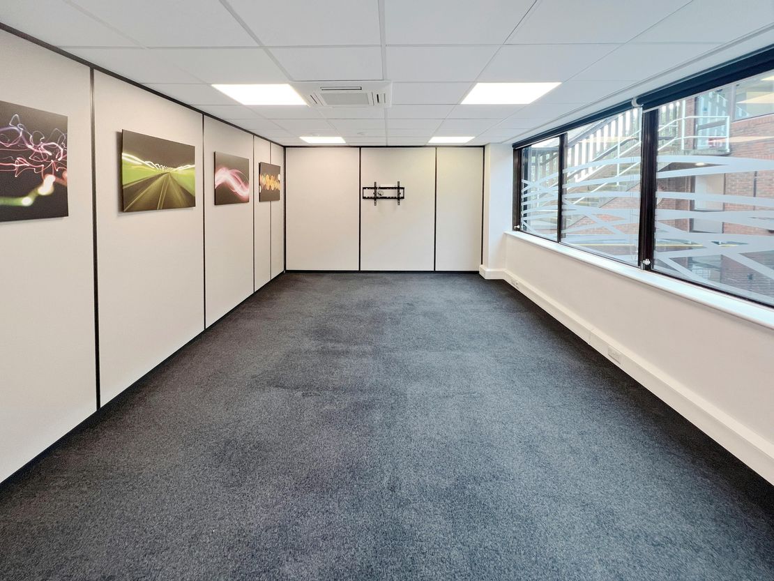 First Floor Pathtrace House, 91-93 High Street, Banstead, SM7 2NL