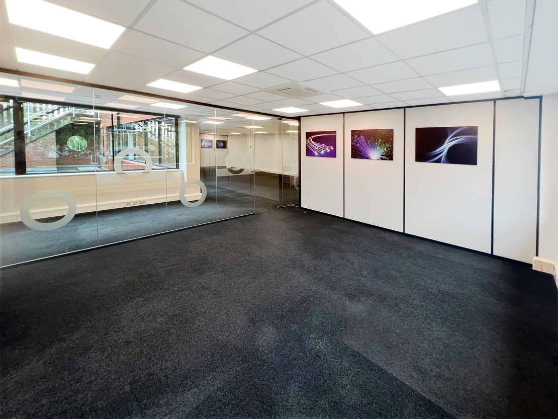 First Floor Pathtrace House, 91-93 High Street, Banstead, SM7 2NL