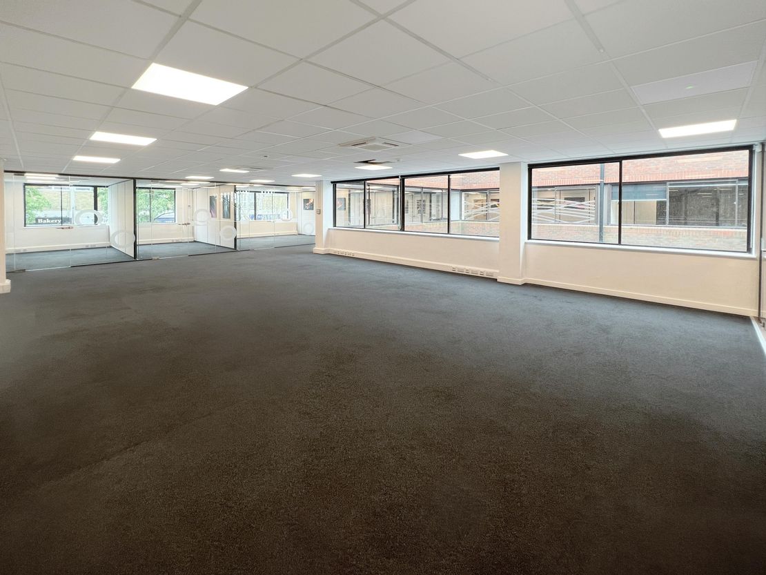 First Floor Pathtrace House, 91-93 High Street, Banstead, SM7 2NL