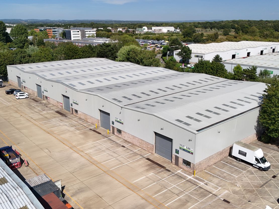 8 Gatwick Distribution Centre, Whittle Way, Crawley, West Sussex, RH10 9RT
