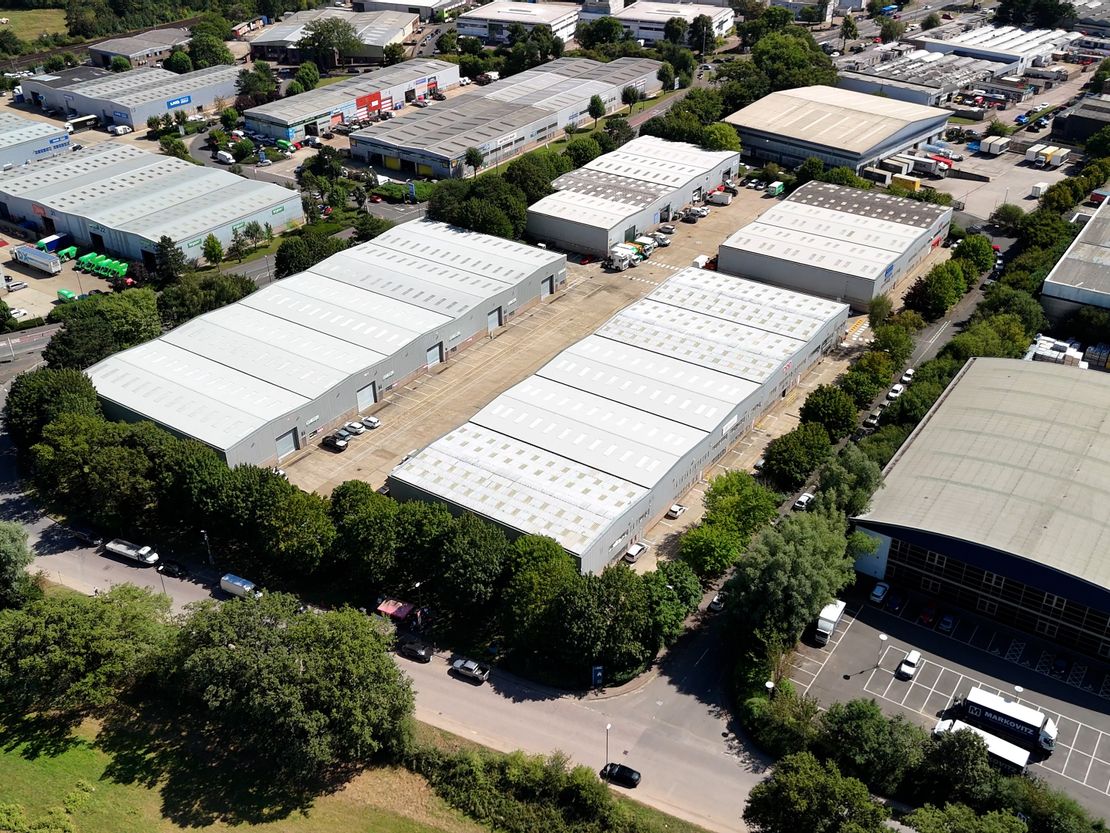 8 Gatwick Distribution Centre, Whittle Way, Crawley, West Sussex, RH10 9RT