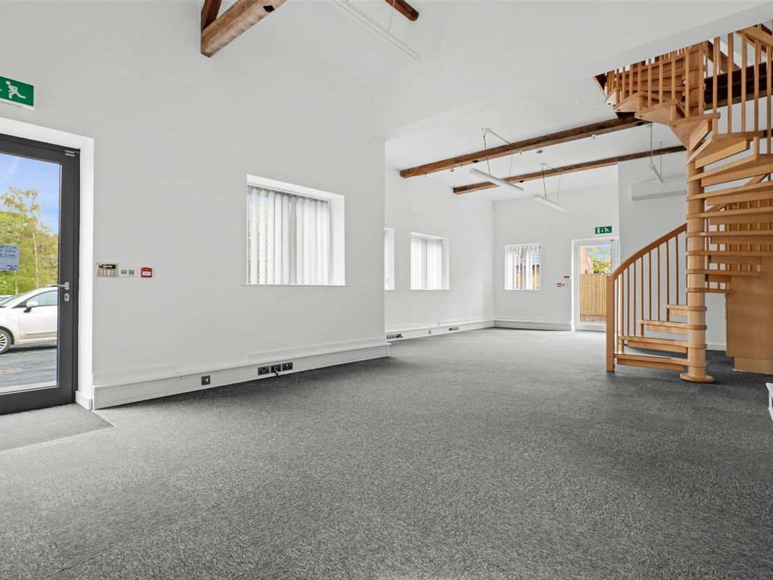 Lauriston Business Park, Evesham WR11 8SN