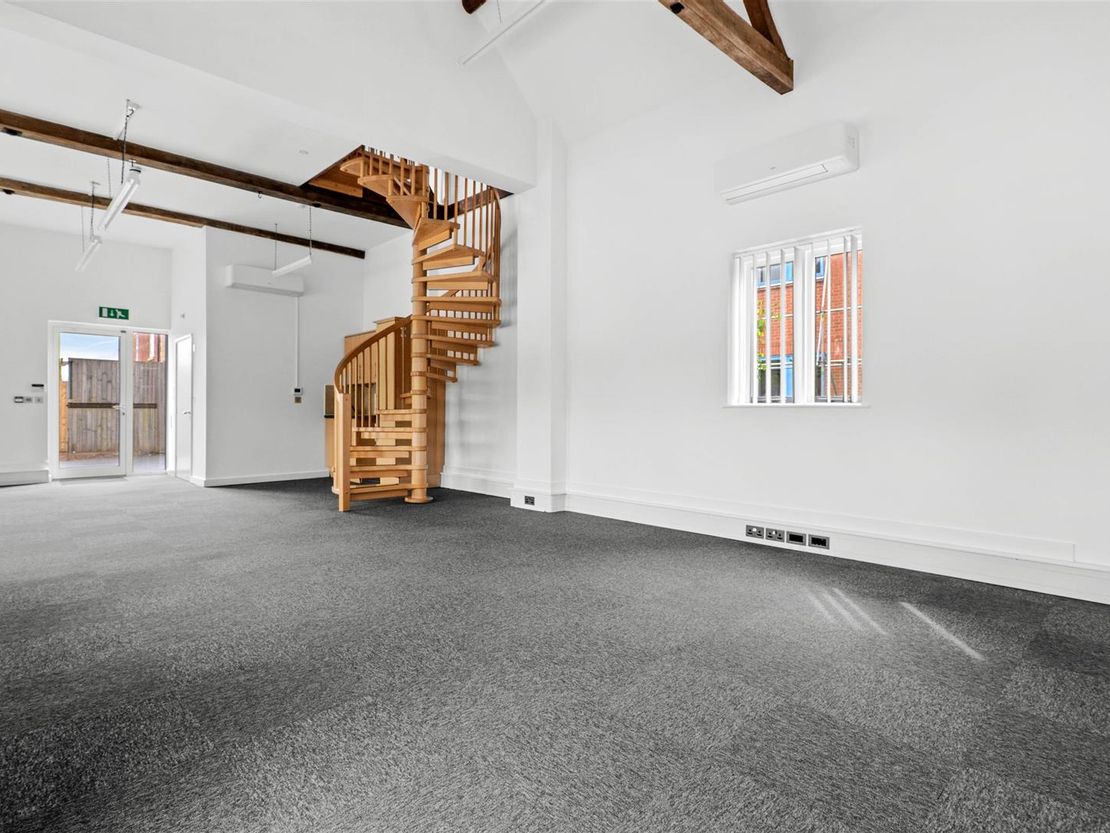 Lauriston Business Park, Evesham WR11 8SN