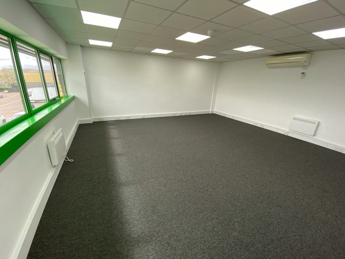 Unit D3, Thames View Business Centre, Fairview Industrial Estate, Barlow Way, Rainham, RM13 8BT