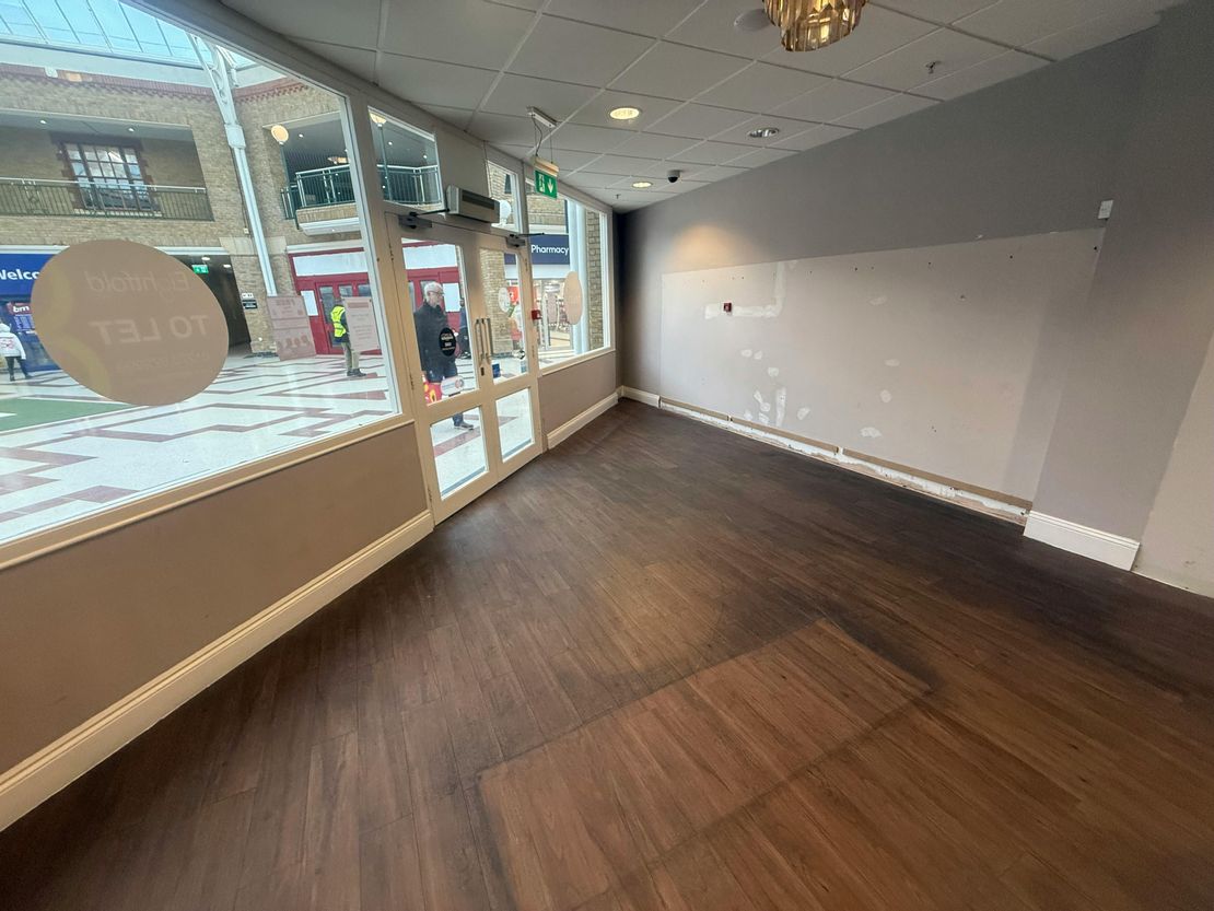 21 Market Place, Burgess Hill, RH15 9NP