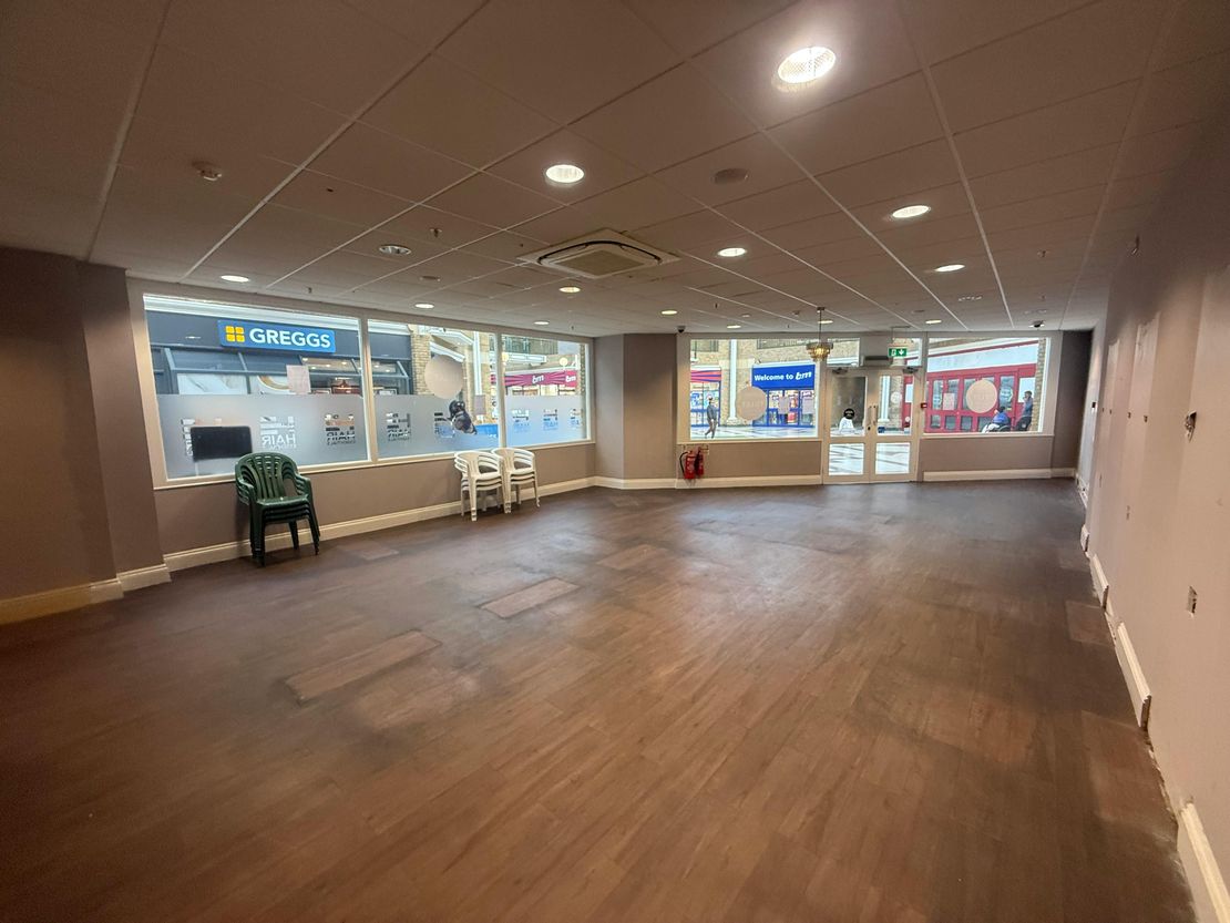 21 Market Place, Burgess Hill, RH15 9NP